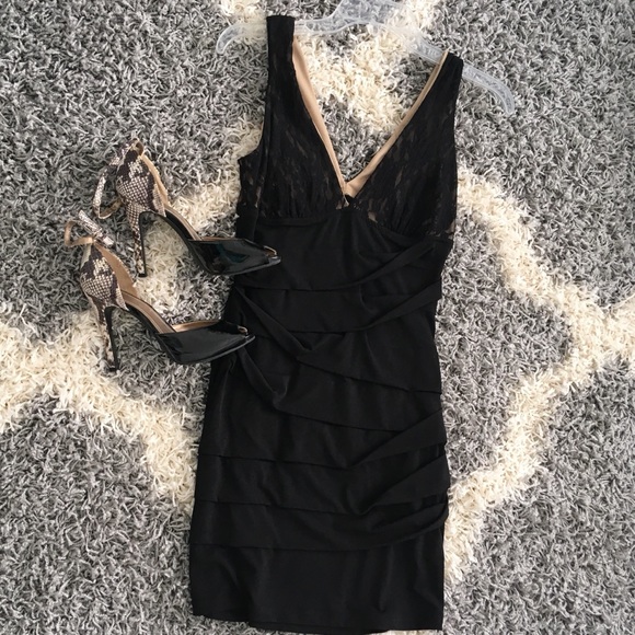 BCBG Snakeskin & patent leather w anklestrap heels - Picture 5 of 5